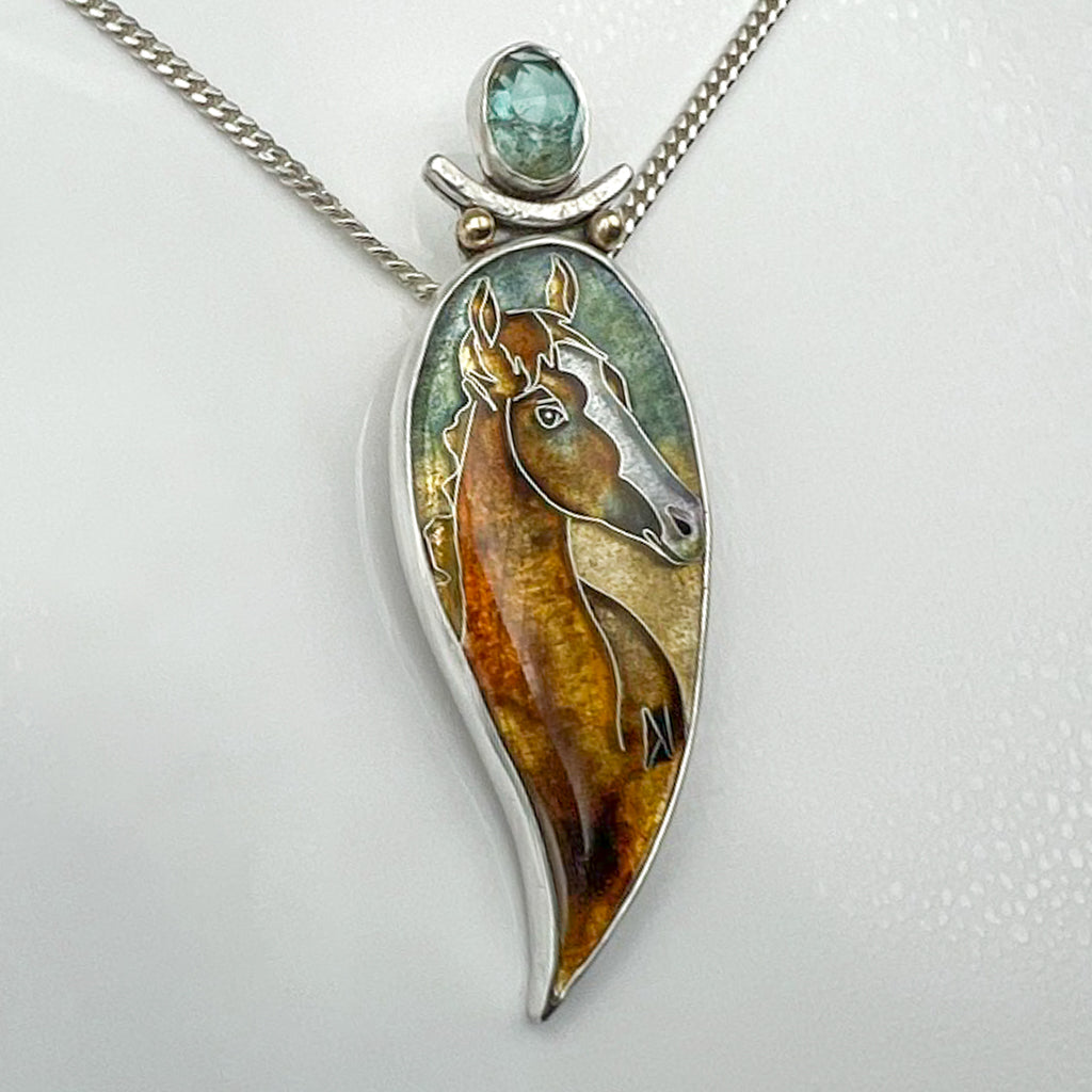 Quarter Horse pendant with Aqua Tourmaline
