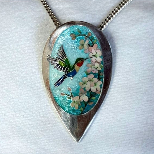 Hummingbird with Dogwood