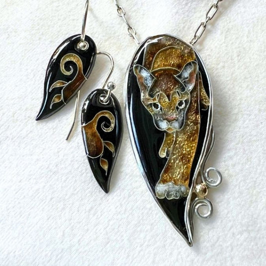 Cougar pendant